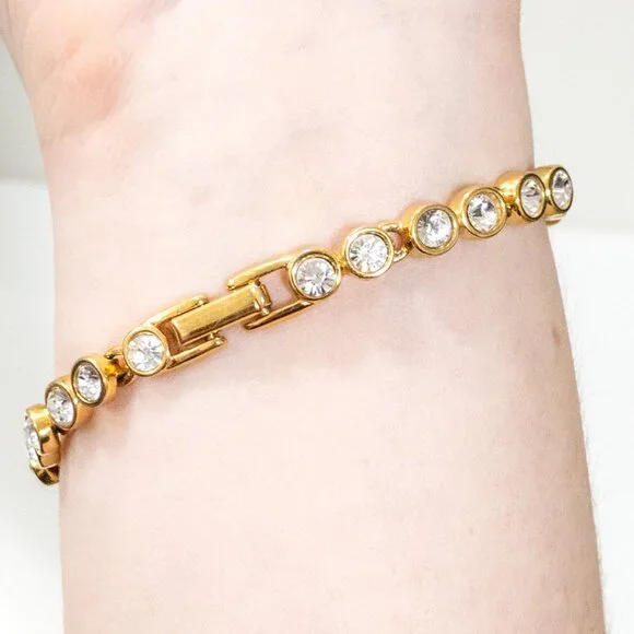 SWAROVSKI Signed Swan Vintage Tennis Bracelet Gold Tone Round Crystal 20cm Long - Picture 5 of 5